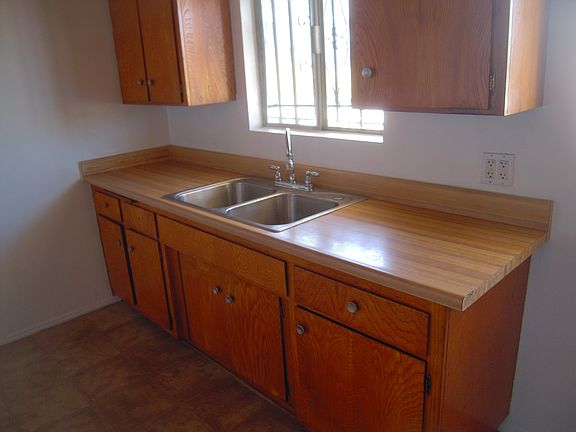 2nd image of 11421 S Normandie Ave APT 9