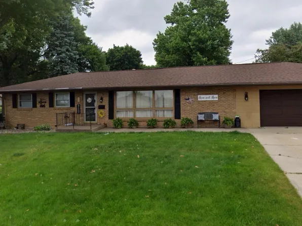 113 Maple Ave, Mount Morris, IL 61054