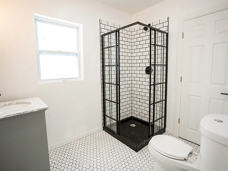 1426 Junction St #1 — Photo 5