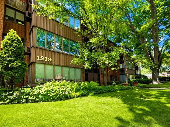 1219 N Jackson STREET #308, Milwaukee, WI 53202