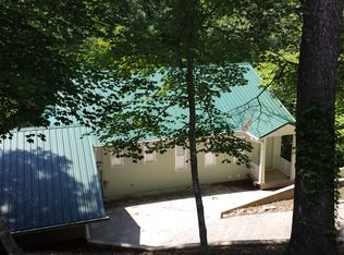 917 Cove Point Rd, La Follette, TN 37766