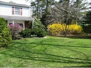 2nd image of 208 Donald St