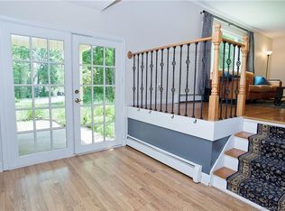 126 Old Canal Way, Weatogue, CT 06089