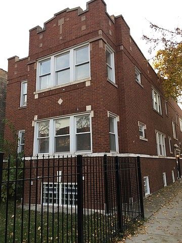 1st image of 4701 W Barry Ave #2B