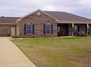 2453 Fox Ridge Dr, Prattville, AL 36067