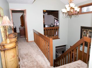 100 Orchard Ct, Clairton, PA 15025