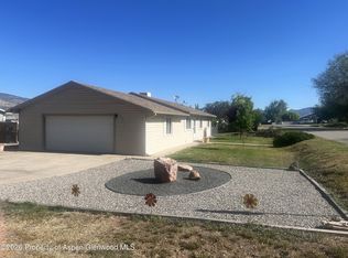 271 Remington St, Rifle, CO 81650