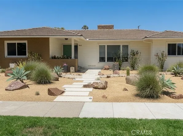 1041 E Burlinghall Dr, Long Beach, CA 90807