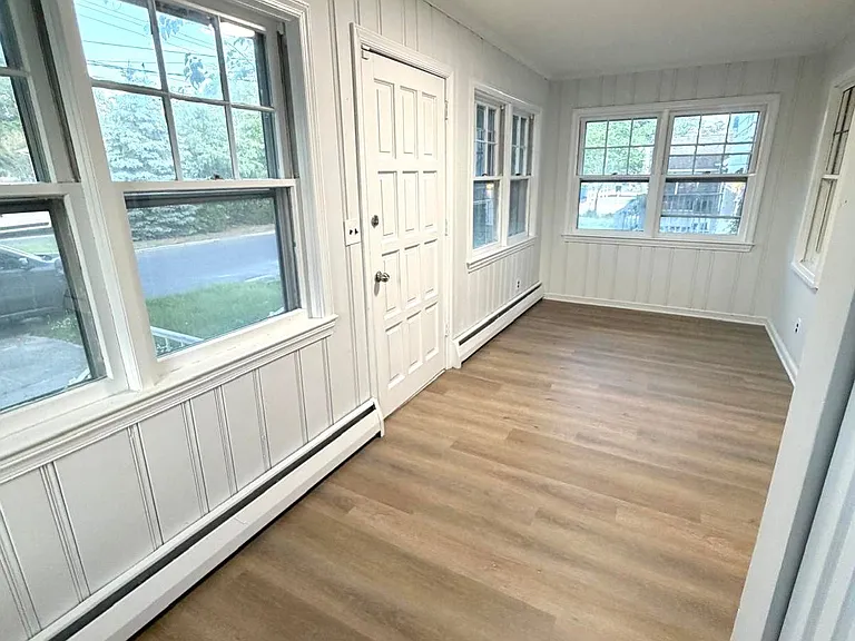 100 Fischer Blvd — Photo 19