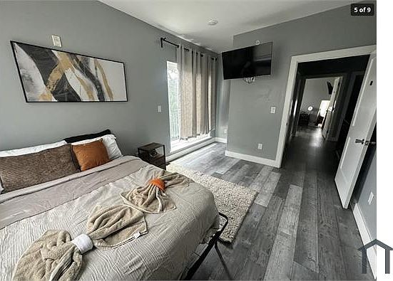 5th image of 819 42nd St #5