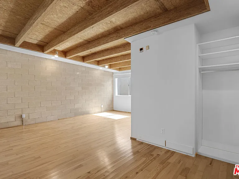 717 N Highland Ave #16 — Photo 16