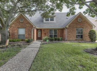 12439 Piping Rock Dr, Houston, TX 77077