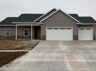 409 Marner Dr, Lone Tree, IA 52755