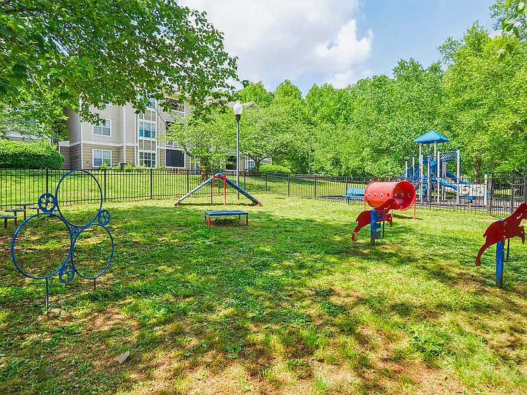 Camara Estates — Photo 17