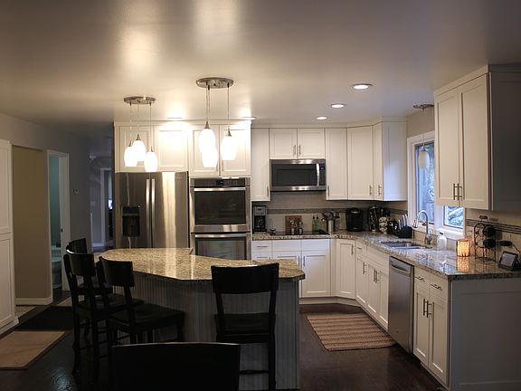 2nd image of 3022 E Lostwood Dr