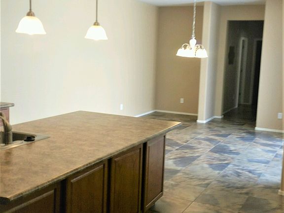 4th image of 9018 W Myrtle Ave