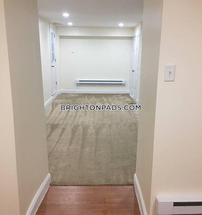 2nd image of 69 Nonantum St #0