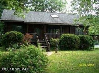 577 Torbert Ln, Jersey Shore, PA 17740