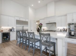 655 Hamilton Ln, Escondido, CA 92029