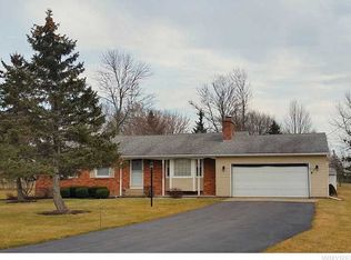 2982 Walck Dr, North Tonawanda, NY 14120