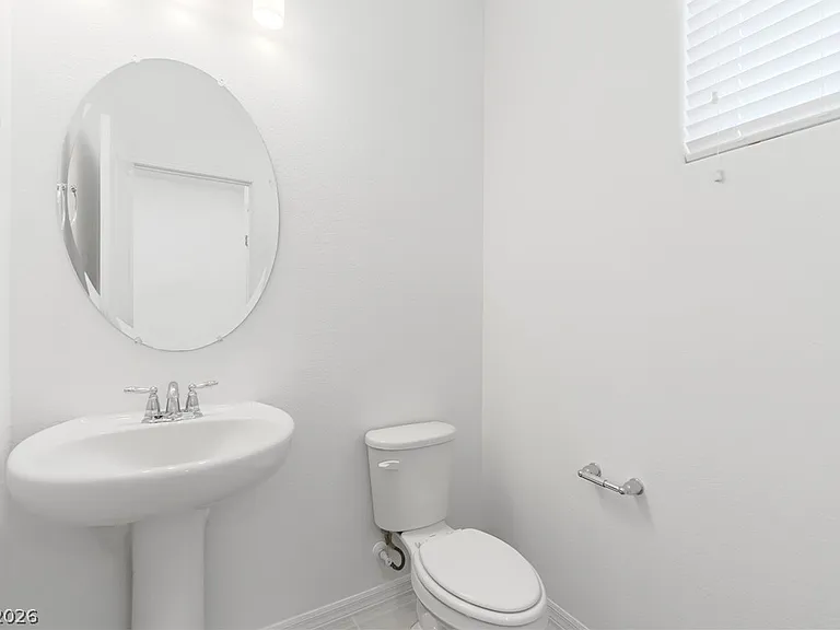 5749 Tioga Way — Photo 4