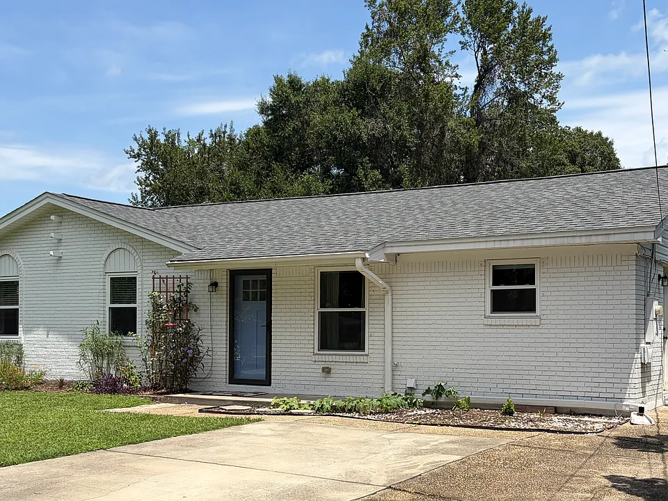4854 La Ventana Dr