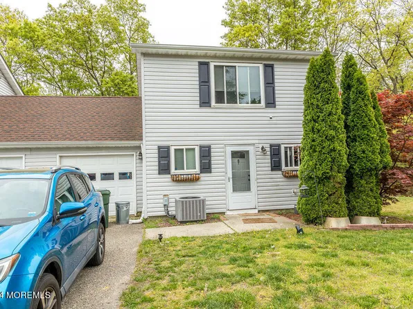 9 Desiree Court, Howell, NJ 07731