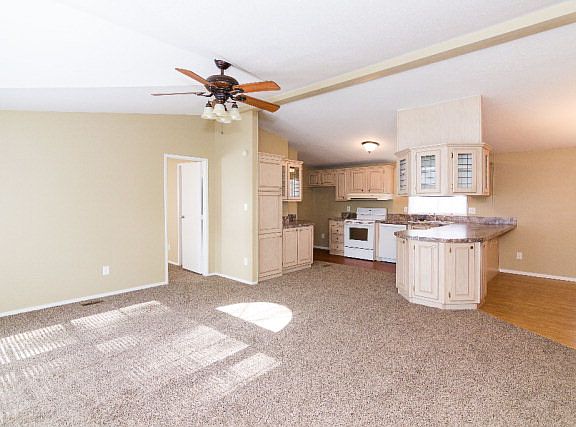 4th image of 333 2nd St