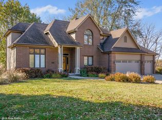 3216 Southern Woods Dr, Des Moines, IA 50321