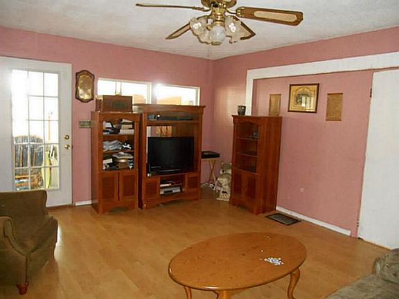 4th image of 6025 County Road 3