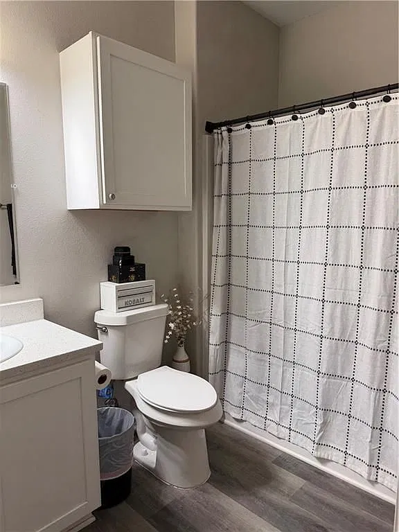 3 bed, 2.5 bath, 1303 sqft, $1,850 — Photo 3