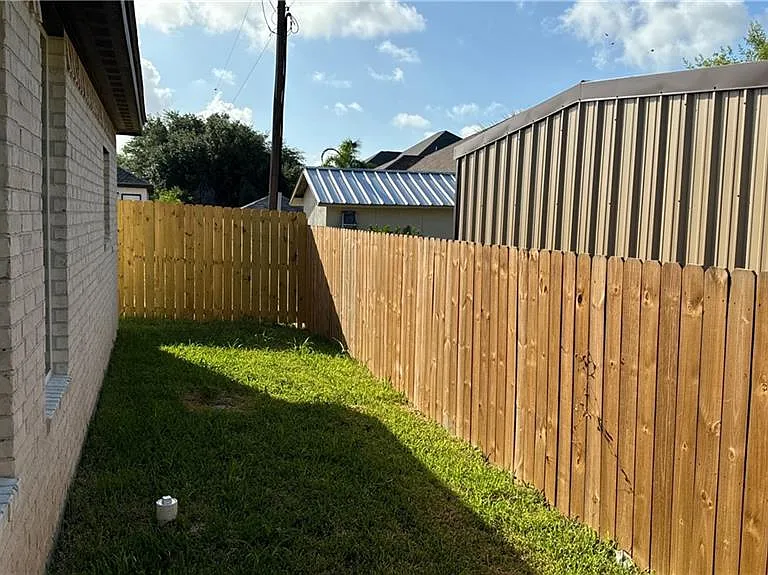 3711 Chapa Ave — Photo 15