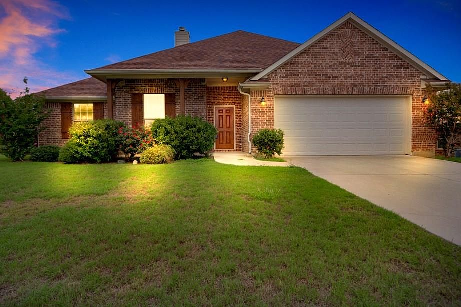 1st image of 102 Cactus Canyon Dr
