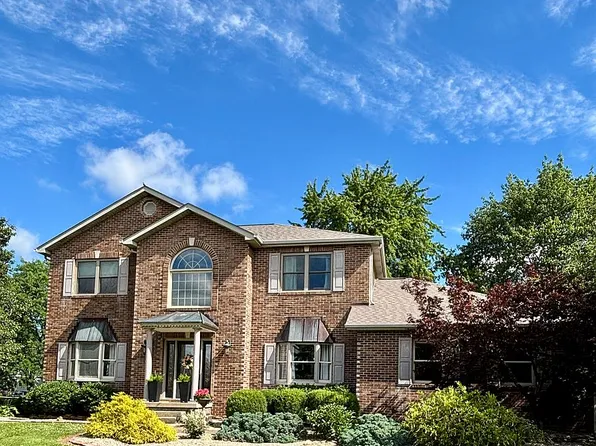 1838 Spruce Dr, Linton, IN 47441