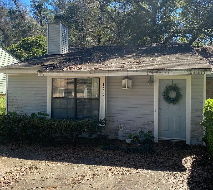 1st image of 1527 Merry Oaks Ct