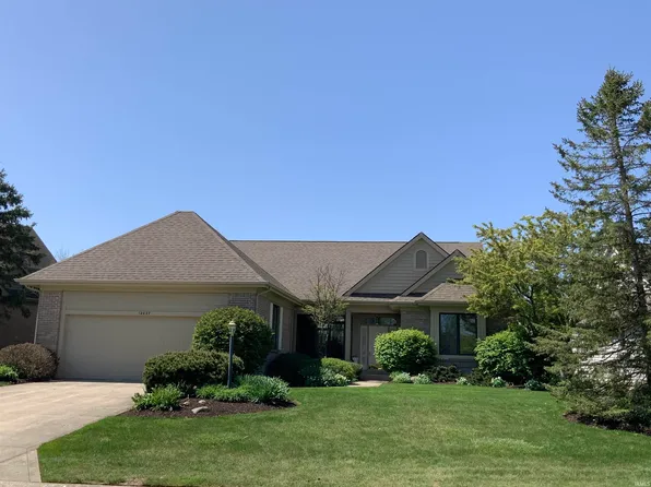 12027 Sycamore Lakes Ct, Fort Wayne, IN 46814