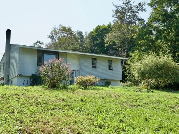 155 Cobble Hill Road, Milton, VT 05468