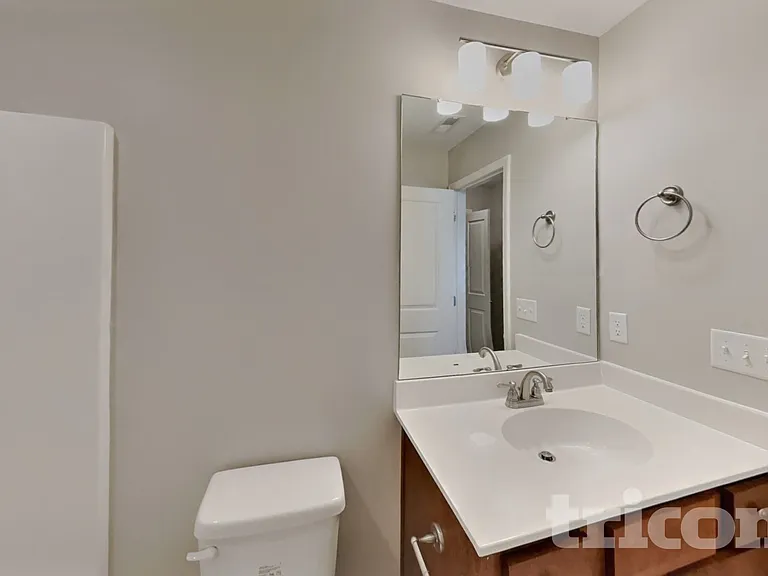 512 Hickory Leaf Ct — Photo 13