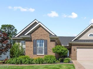 9313 Birch Pointe Dr, Newport, MI 48166