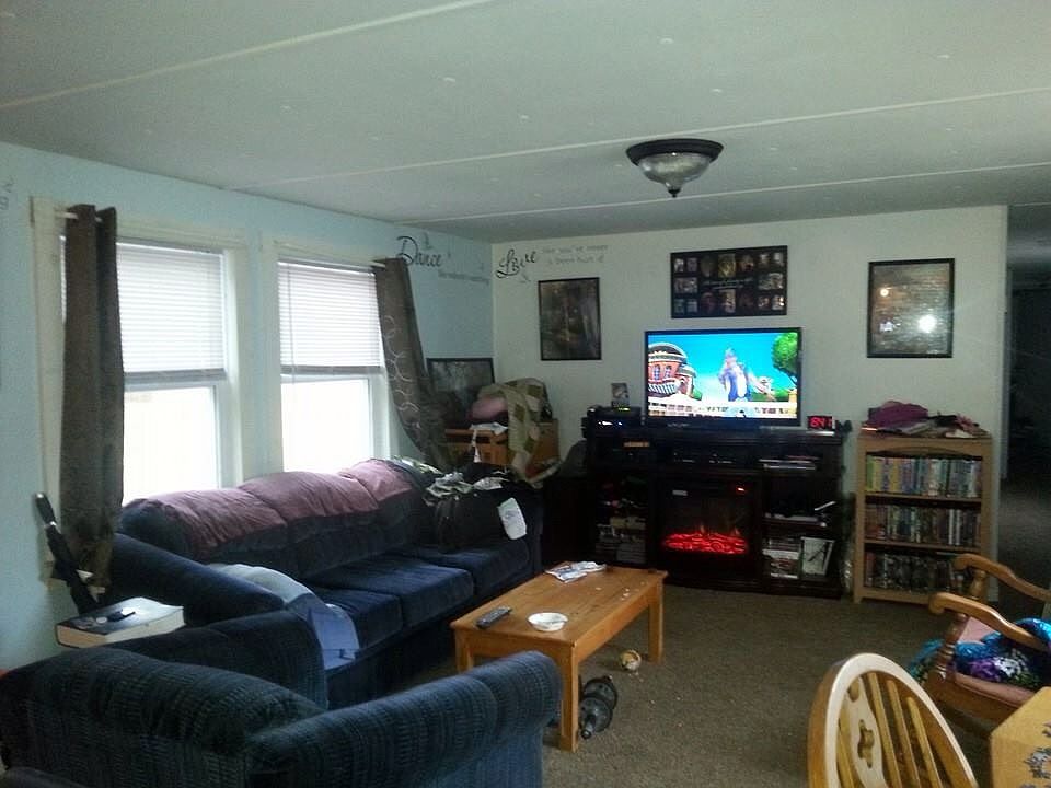 1st image of 125 Cheryl Ln