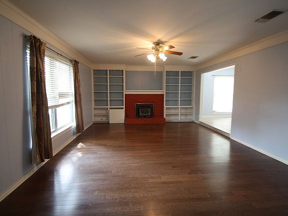 2nd image of 3308 Tanglewood Dr
