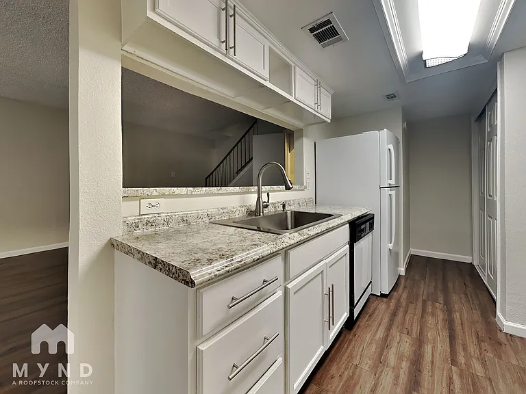 5632 Birchmont Dr #C — Photo 5