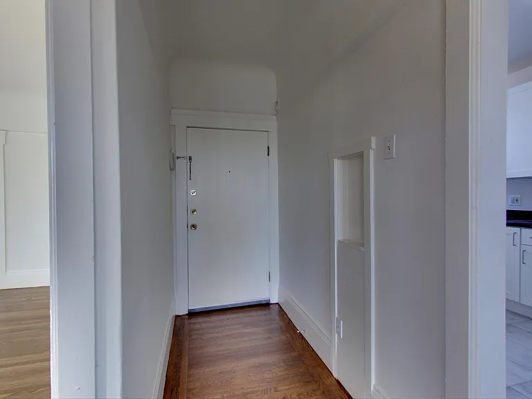 1890 Grove St #1058R — Photo 8