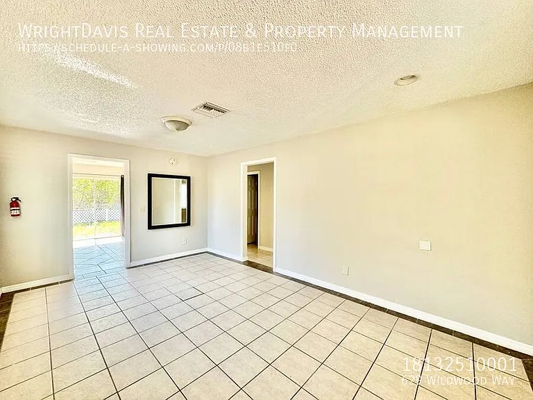 629 Wildwood Way — Photo 3