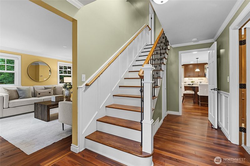 3rd image of 7818 206th Street SE