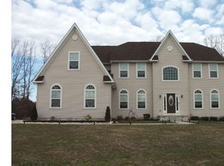 120 Summer Lea Dr, Sicklerville, NJ 08081