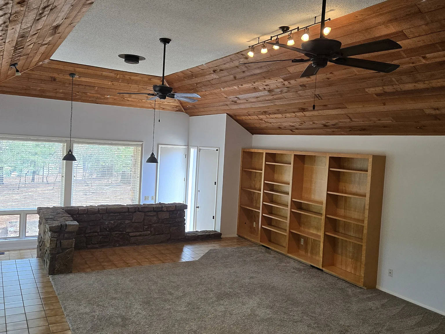 2 bed, 1588 sqft, $2,000 — Photo 4