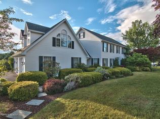 111 Upland Ter, Waverly Township, PA 18411