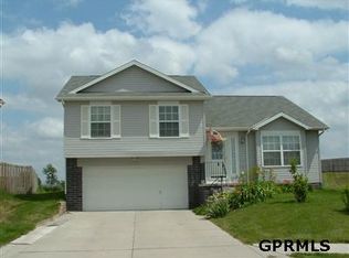 7513 S 178th Cir, Omaha, NE 68136