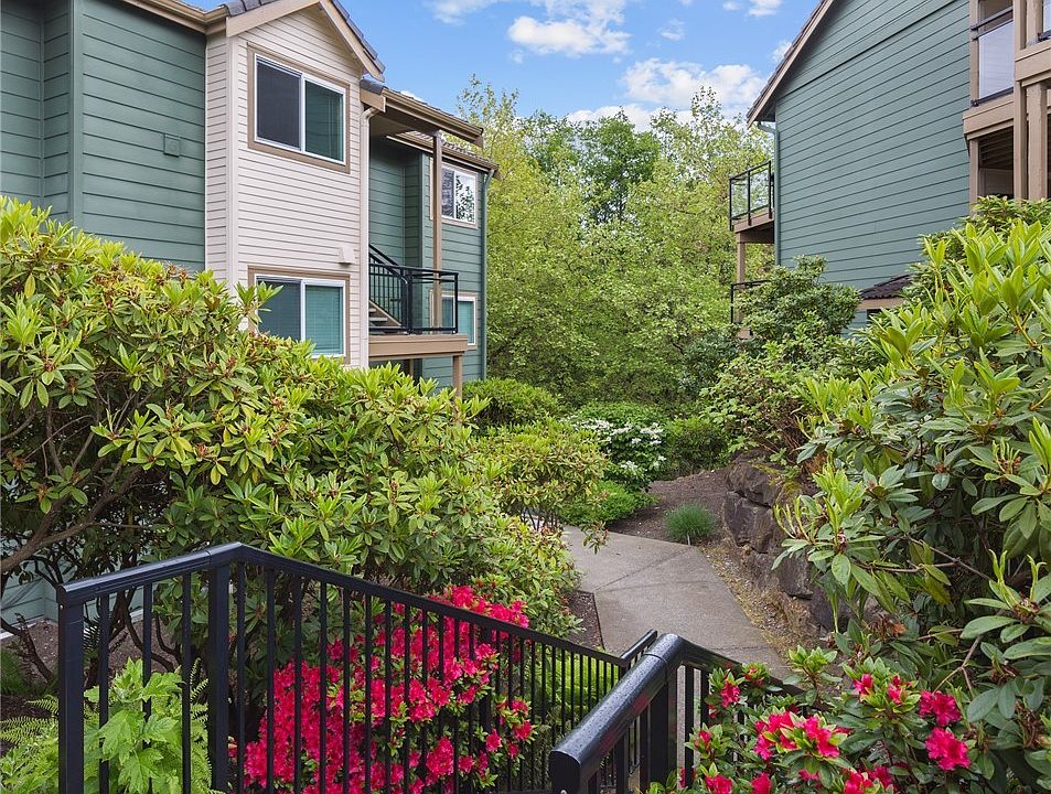 1st image of 3008 N Narrows Dr Unit C304